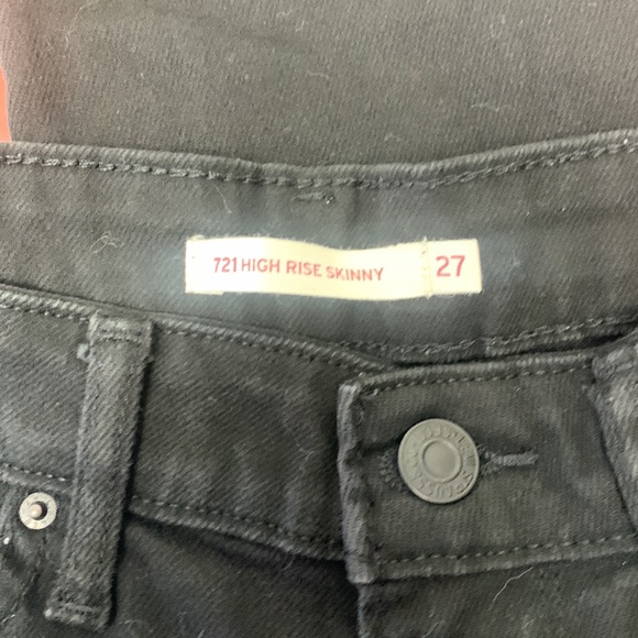 Levi’s 721 High-Rise Skinny - Picture 6 of 6